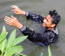 clothes for wetland fun