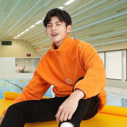 pool lifeguard clothes